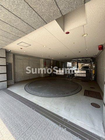 シティハウス大手前の駐車場|駐車スペースもあります