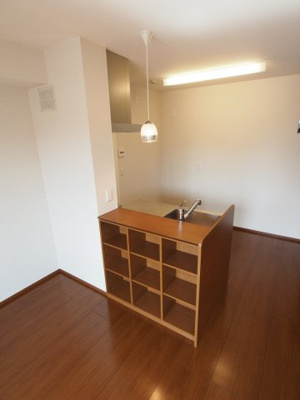 【その他】 | ヴラウニーメゾン・リラ | 対面キッチン