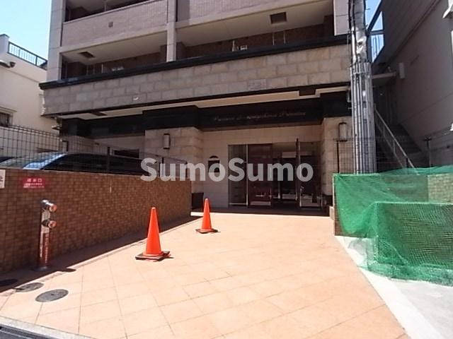 プレサンス三ノ宮駅前プライムタイムのエントランス