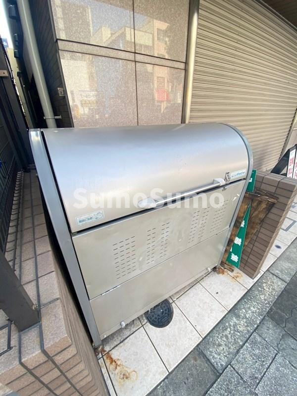 ブリリアントコート心斎橋イーストの外観