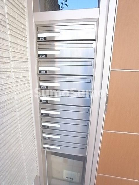 プレイス上三条の外観