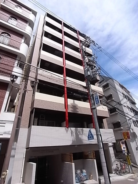 シャルマンパレ神戸花隈の外観