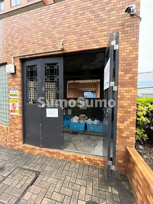 シティアリーナ阿波座西の外観
