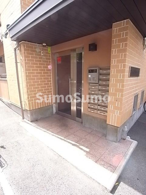 プルス塚本ドゥーエのエントランス|毎日通るエントランスはこのようになっています