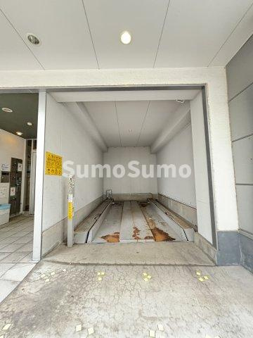 シティフラット三宮東の駐車場