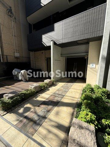 スワンズシティ堺筋本町のエントランス