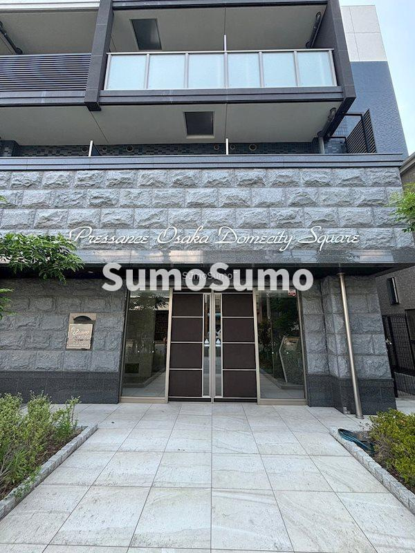プレサンスOSAKA DOMECITYスクエアのエントランス|落ち着いたエントランスです