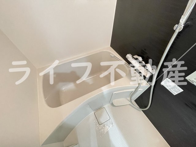 リアライズ布施駅前の浴室|コンパクトで使いやすいお風呂です