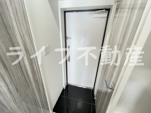 リアライズ布施駅前の玄関|明るい玄関です