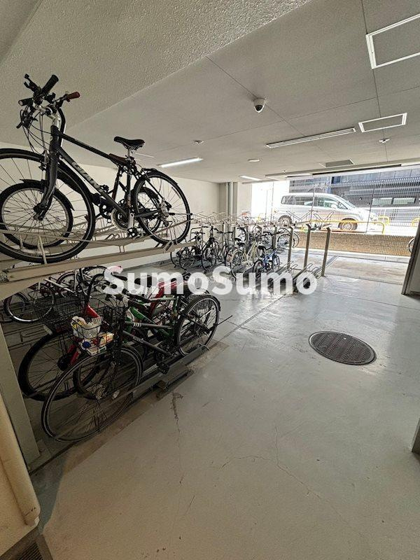 プレサンスNEO心斎橋の外観