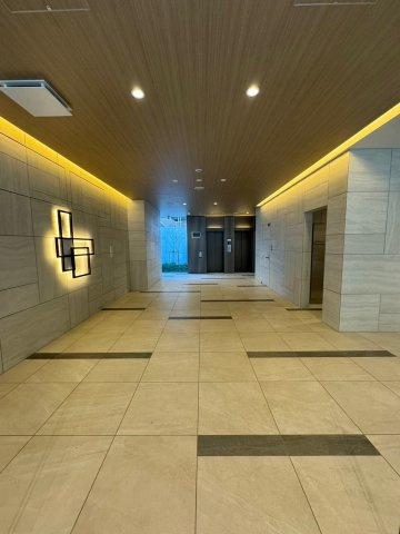 スプランディッド難波WESTⅡのロビー