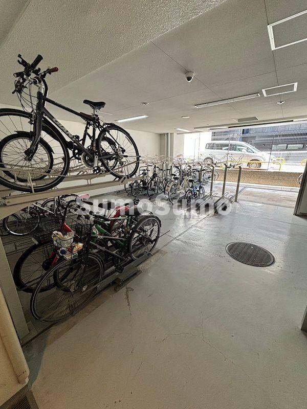 プレサンスNEO心斎橋の外観