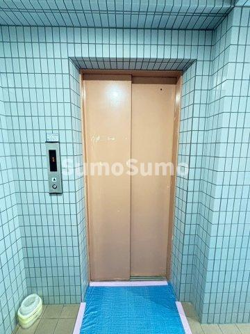 シティハイツ二宮のロビー