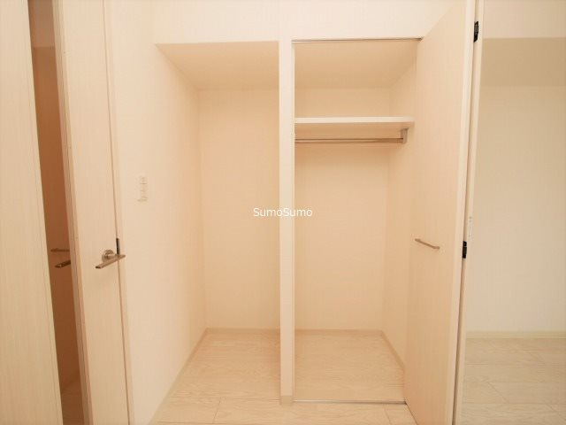 プレサンスタワー難波WESTの収納