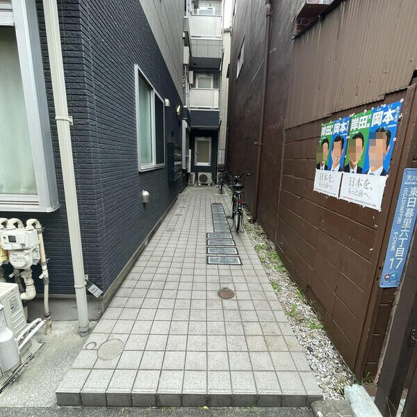 シャンテ日暮里のエントランス