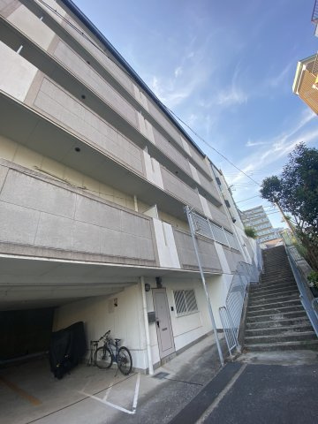 フルール妙法寺の外観