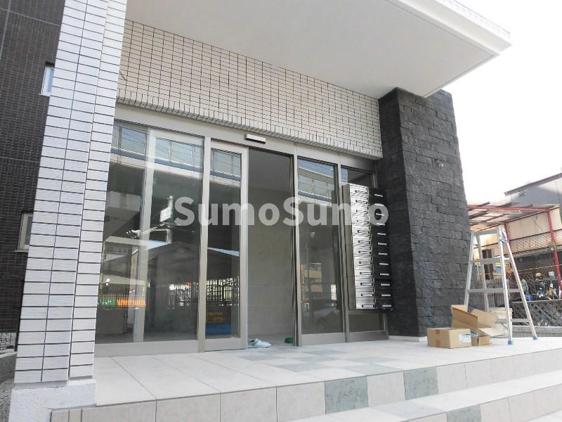 ディアコート新長田のエントランス|建物の内部です
