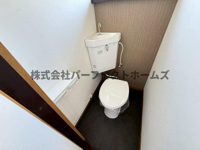 西田住宅のトイレ|落ち着いたトイレです
