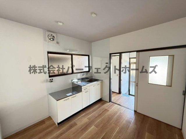 西田住宅の居間・リビング|ゆったり過ごせる居間です