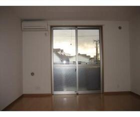 リヴェール市川Ｃ棟の居間・リビング