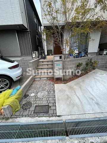 プルミエール西宮北口G棟の外観