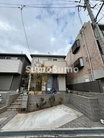 プルミエール西宮北口G棟の外観