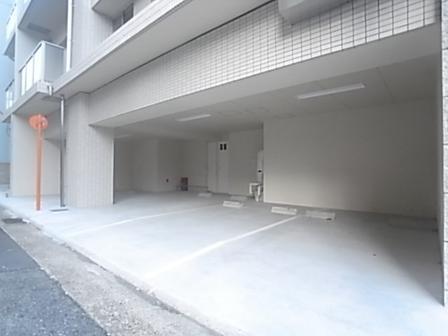 プリオーレ新開地の外観