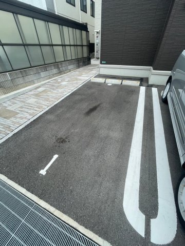 チェーン・パレス上甲子園の駐車場