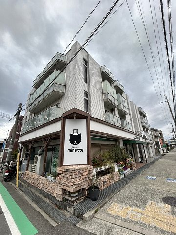 プリオール