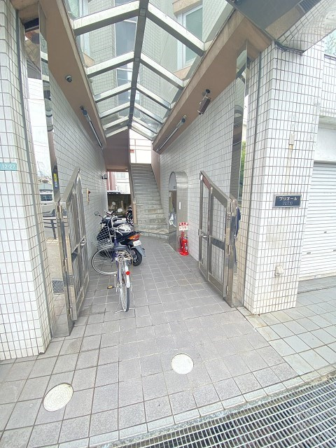プリオールの外観