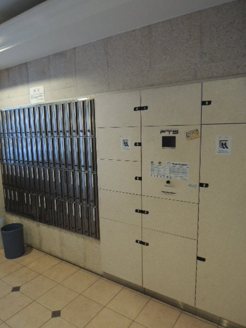 プレサンス三宮花時計前の外観
