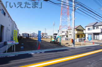 【前面道路含む現地写真】