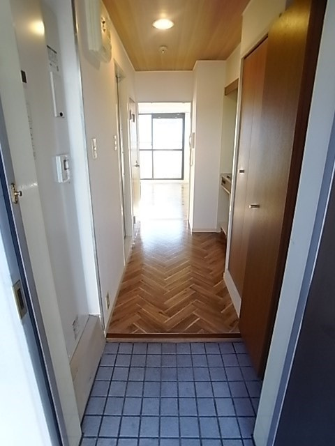 フレイランス六甲の玄関