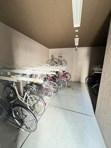 ダイドーメゾン阪神西宮駅前（産所町）の外観
