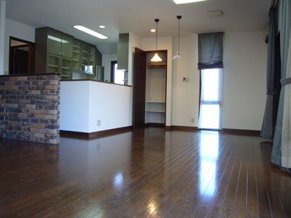 玉井邸の居間・リビング