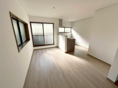 【居間・リビング】 | 山科区椥辻池尻町　中古戸建