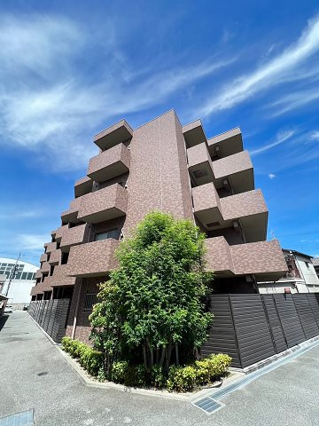 フロレアール潮江の外観