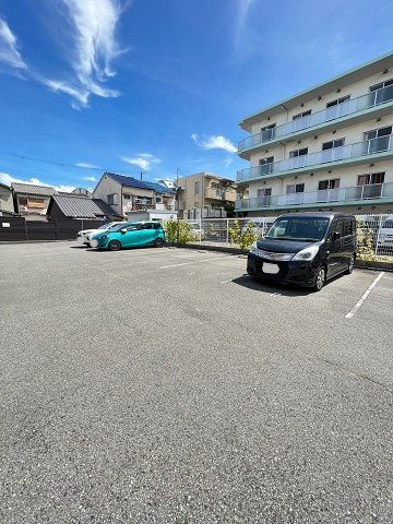 フロレアール潮江の外観