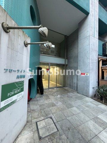 フローライト長堀橋のエントランス|建物の内部です