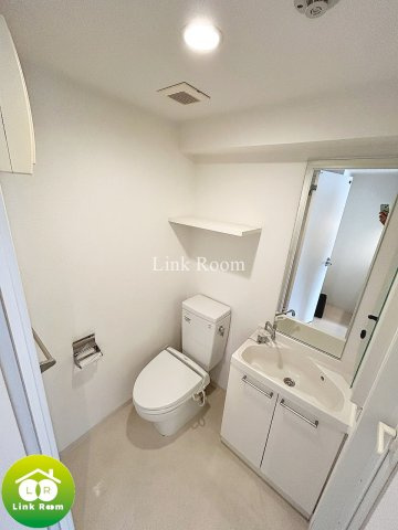 ブライズ両国の洗面所