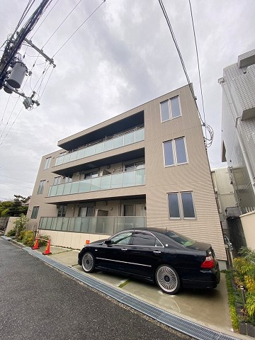 プレシャス小松の外観