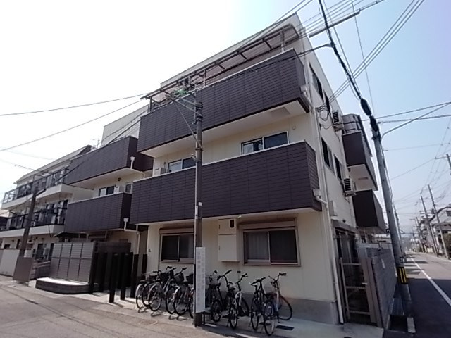 ソレイユ　津門大箇町の外観