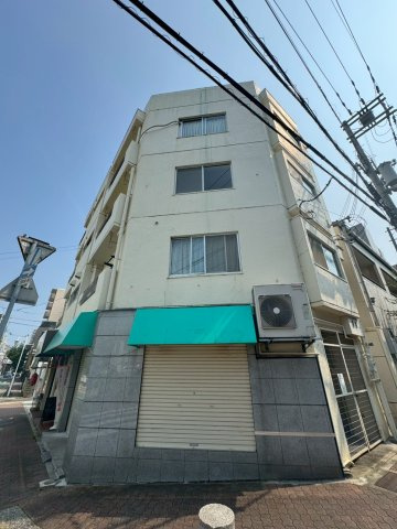 ダイヤハイツ板宿の外観