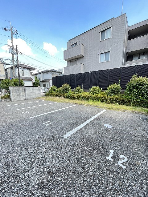 チェリーバレイZの駐車場