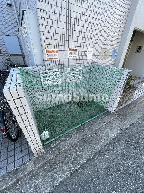 フローラルコートの外観|落ち着いた雰囲気の外観です