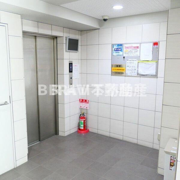 フォーゼ安堂寺　BRAVI不動産のロビー