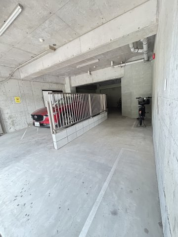 ソルジェンテ王子公園の駐車場
