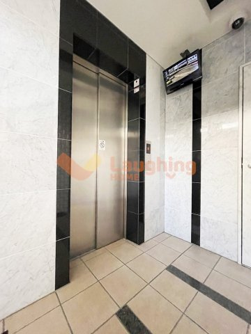 メゾンクラウン大手山のロビー