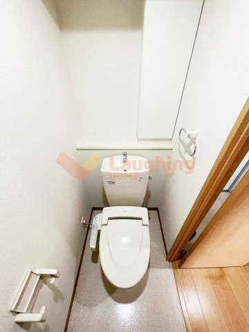 メゾンクラウン大手山のトイレ|落ち着いたトイレです