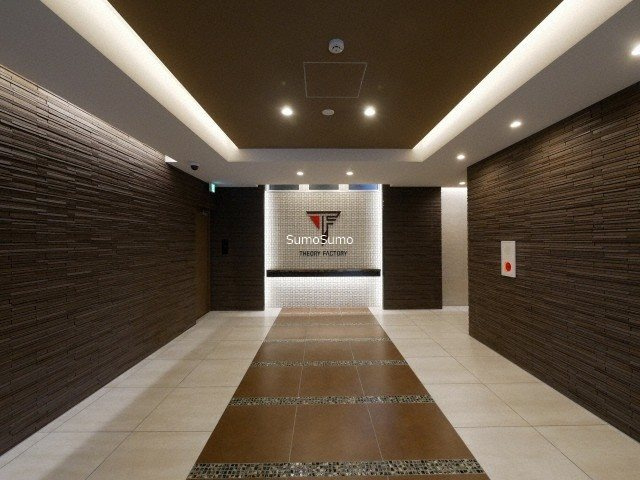 セオリー大阪ルチアのロビー